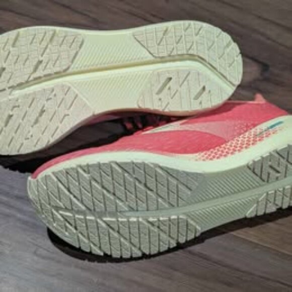 New Women's Hyperion Tempo Hot Coral/Flan/Fusion Coral Sz. 6.5 - Picture 5 of 6